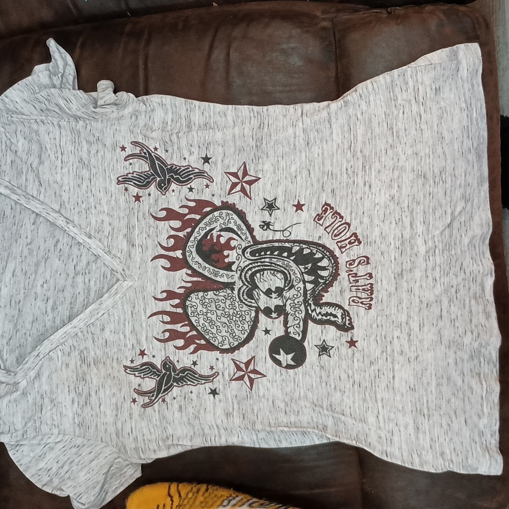 Short sleeve